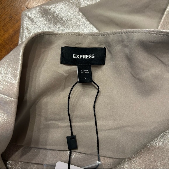 *NWT* Express Metallic Muted Gold Button Front Halter Vest, Size Large - Picture 11 of 12